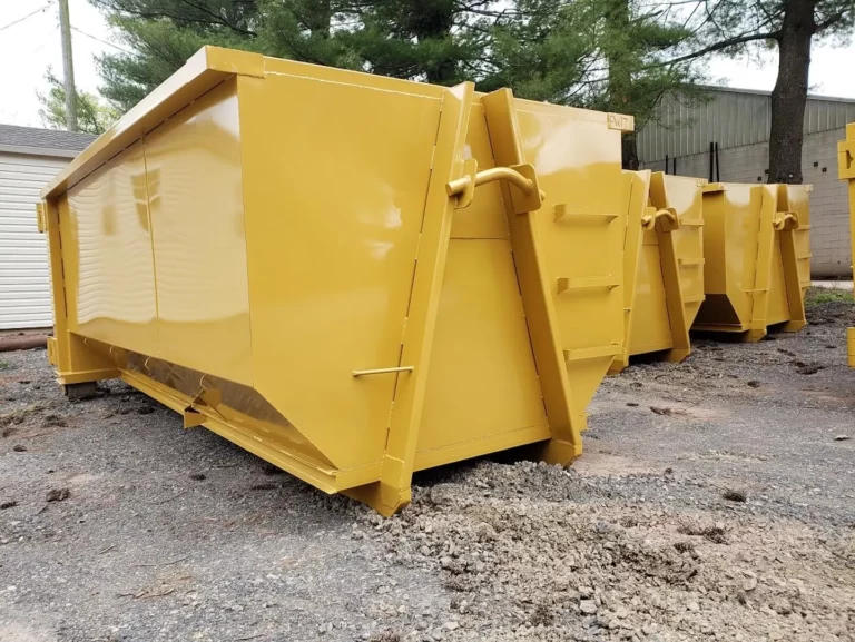 3 Yellow tub containers